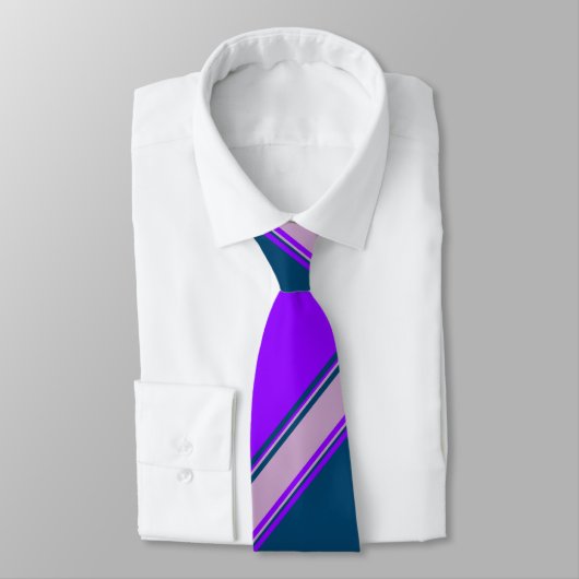 Violet Indigo und Lilac Krawatte (Gebunden)