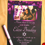 Violet, Lila Bat Mitzvah Einladung w/ Star von Dav<br><div class="desc">Diese glänzende violette und schwarze Bat Mitzvah Einladung hat schön passende Umschläge, Rückadressen-Etiketten und Dankeschön-Karten. Wählen Sie in dieser Auflistung zwischen Größen und Stilen. Dieses moderne Bat Mitzvah Design mit einem Stern David ist perfekt für die besondere Geburtstagsfeier Ihres Mädchens. Dieses Design lässt sich einfach für Ihren Abschluss, Quinceanera, oder...</div>
