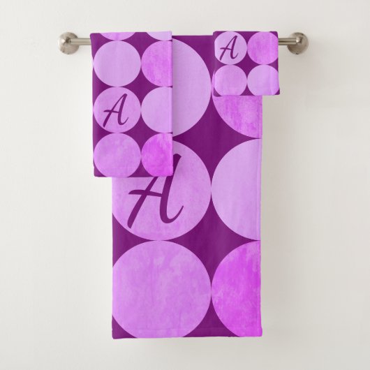 Violet, Lila Magenta und rosa Circles Monogramm Badhandtuch Set (Insitu)
