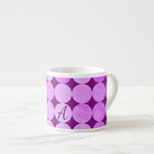 Violet, Lila Magenta und rosa Circles Monogramm Espressotasse (Vorderseite Rechts)