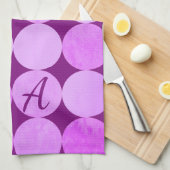 Violet, Lila Magenta und rosa Circles Monogramm Geschirrtuch (Viertel Falte)
