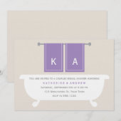 Violet Mit Monogramm Bath Handtücher Brautparty Einladung (Vorne/Hinten)