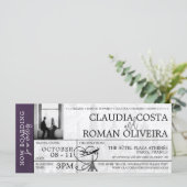 Violet Paris Wedding Boarding Pass Einladung (Stehend Vorderseite)