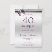 Violet & Silber Foto Überraschung Geburtstag Einladung (Rückseite)