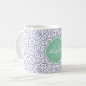 Violet Tulip Damask Monogramm Tasse (Vorderseite Links)
