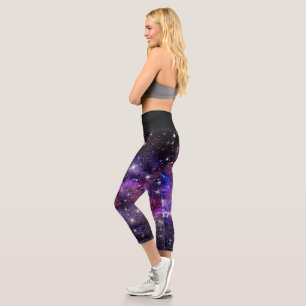 Violetgalaxie Milchstraße mit Planet Capri Leggings