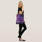 Violetgalaxie Milchstraße mit Planet Tasche (Am Model)