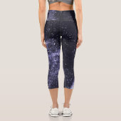 Violett lila abstrakte Galaxie Capri Leggings (Rückseite)