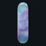 Violett Lila Aquamarin grün Abstrakte Wasserfarbe Skateboard<br><div class="desc">Dieses moderne und künstlerische Design ist perfekt für die trendige und stilvolle Frau. Die lila und treppengrüne abstrakte Aquarellkunst ist handbemalt, künstlerisch, mädchenhaft, hübsch, cool und originell. Stilisieren Sie mit diesem Aquarelldesign, das von dem Künstler La Femme, Rachel Matheney, handbemalt wurde. ***WICHTIGE HINWEIS FÜR DESIGN: Für individuelle Designanfragen, wie z.B....</div>