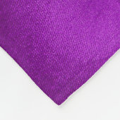 Violett lila Samtkapiton, textiler Hintergrund,  Fleecedecke (Ecke)