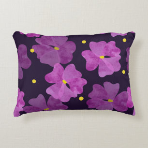 Violett Whispers: Blumenkohle Elegante Dekokissen