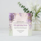 Violett-Wisteria personalisiertes Geburtstagsfest Einladung (Stehend Vorderseite)
