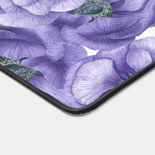 Violette Anemone Blume Aquarellmuster Schreibtischunterlage (Ecke)