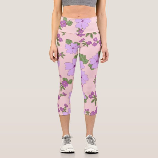 Violette Blumen, Blumenmuster, Muster von Blume Capri Leggings (Vorderseite)