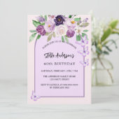Violette Blumen Schmetterlinge Arch Luxus Geburtst Einladung (Stehend Vorderseite)