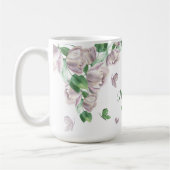 violette Blumen, Schmetterlinge Kaffeetasse (Links)