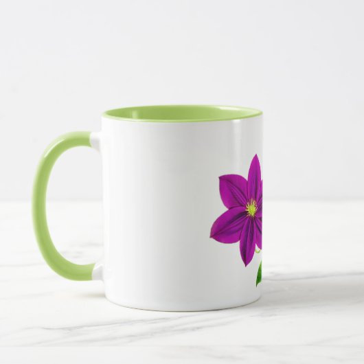 Violette Blumen verbinden zwei farbige Tasse. Tasse (Links)