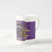 Violette Buchstabe-Monogramm-Knochen-China-Tasse Porzellantasse (Vorderseite Rechts)