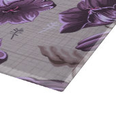 violette Handglocken und rosa Schmetterlingsmuster Schneidebrett (Ecke)