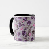violette Handglocken und rosa Schmetterlingsmuster Tasse (Vorderseite Links)
