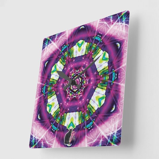 Violette Kaleidoskop Quadratische Wanduhr (Winkel)