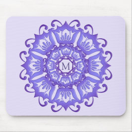 Violette mit BlumenMandala. Monogramm Mousepad