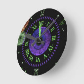 Violette Mitternachtsuhr  Runde Wanduhr (Winkel)