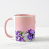 Violette Stiefmütterchen Blume auf Pfirsich mit Mo Tasse (Links)