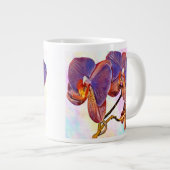 Violette und bernsteinfarbene Orchidee Jumbo-Tasse (Vorderseite Rechts)