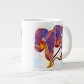 Violette und bernsteinfarbene Orchidee Jumbo-Tasse (Vorderseite Rechts)