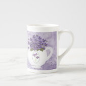 Violetten in der Teapot-China Tasse (Rechts)