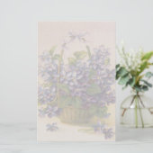 Violetten in einem Korbgeschoss Briefpapier (Stehend Vorderseite)