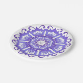 Violetter Mit Blumenmandala. Pappteller (Schrägansicht)