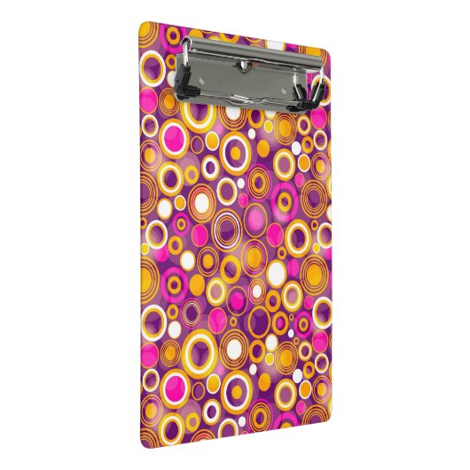 Violettes Tupfen-Muster Mini Klemmbrett (Schrägansicht)