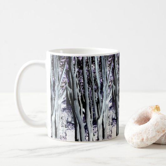 Violettwald Baum Lila Graue Kunst Fotografie Kaffeetasse (Mit Donut)