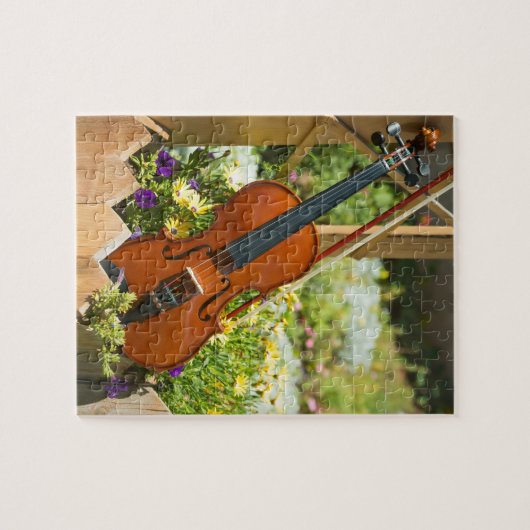 Violin Garden Puzzle (Horizontal)