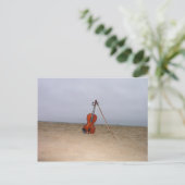 Violine am Strand Postkarte (Stehend Vorderseite)