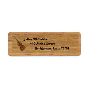 Violine auf Woodgrain-Hintergrund
