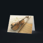 Violine und Noten Karte<br><div class="desc">Violinen- und Musikblatt | Bild-Arbeit/amanaimagesRF | AssetID: 105654767</div>