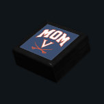 Virginia Cavaliers Mama Erinnerungskiste<br><div class="desc">Karo diese Virginia Cavaliers Designs aus! Zeigen Sie Ihren Virginia Cavaliers Stolz mit diesen neuen Universitätsprodukten. Diese Geschenke machen die perfekte Geschenke für die Virginia Student,  Alumni,  Familie,  Freund oder Fan in Ihrem Leben. Alle diese Zazzle-Produkte sind mit Ihrem Namen,  Klassenzimmer oder Club individuell einstellbar. Geh Wahoos!</div>