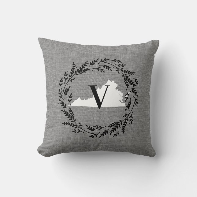Virginia Rustic Wreath Monogram Throw Pillow Kissen (Vorderseite)
