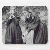 Virginia und Vanessa Stephen, in St. Ives, 1894 Mousepad (Vorne)
