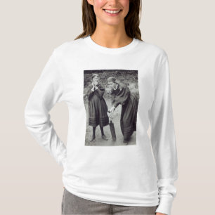 Virginia und Vanessa Stephen, in St. Ives, 1894 T-Shirt