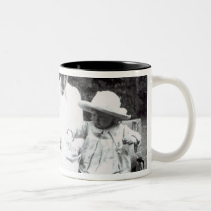 Virginia Woolf mit Clive und julianischer Bell, Zweifarbige Tasse
