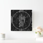 Virgo Constellation Hevelius 1690 auf Schwarz Quadratische Wanduhr (Zuhause)