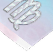 Virgo Sign on Pastels Mutter Perlenstil Print Tischdecke (Schrägansicht)