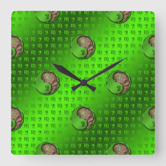 Virgo the Harvester Quadratische Wanduhr