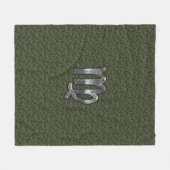 Virgo Zodiac Sign auf Woodland Digital Camouflage Fleecedecke (Vorderseite (Horizontal))