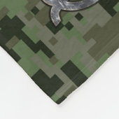 Virgo Zodiac Sign auf Woodland Digital Camouflage Fleecedecke (Ecke)