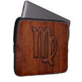 Virgo Zodiac Sign in Rich Mahogany Wood Style Laptopschutzhülle (Vorne Rechts)